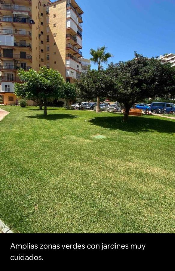 Apartamento Paseo Maritimo De Playamar Torremolinos Luaran gambar