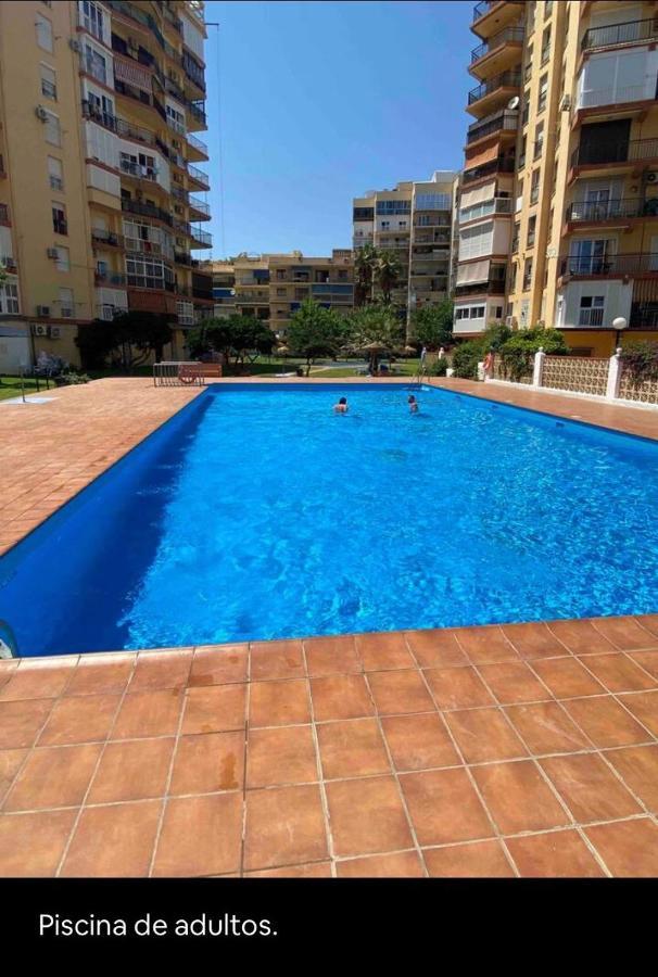 Apartamento Paseo Maritimo De Playamar Torremolinos Luaran gambar