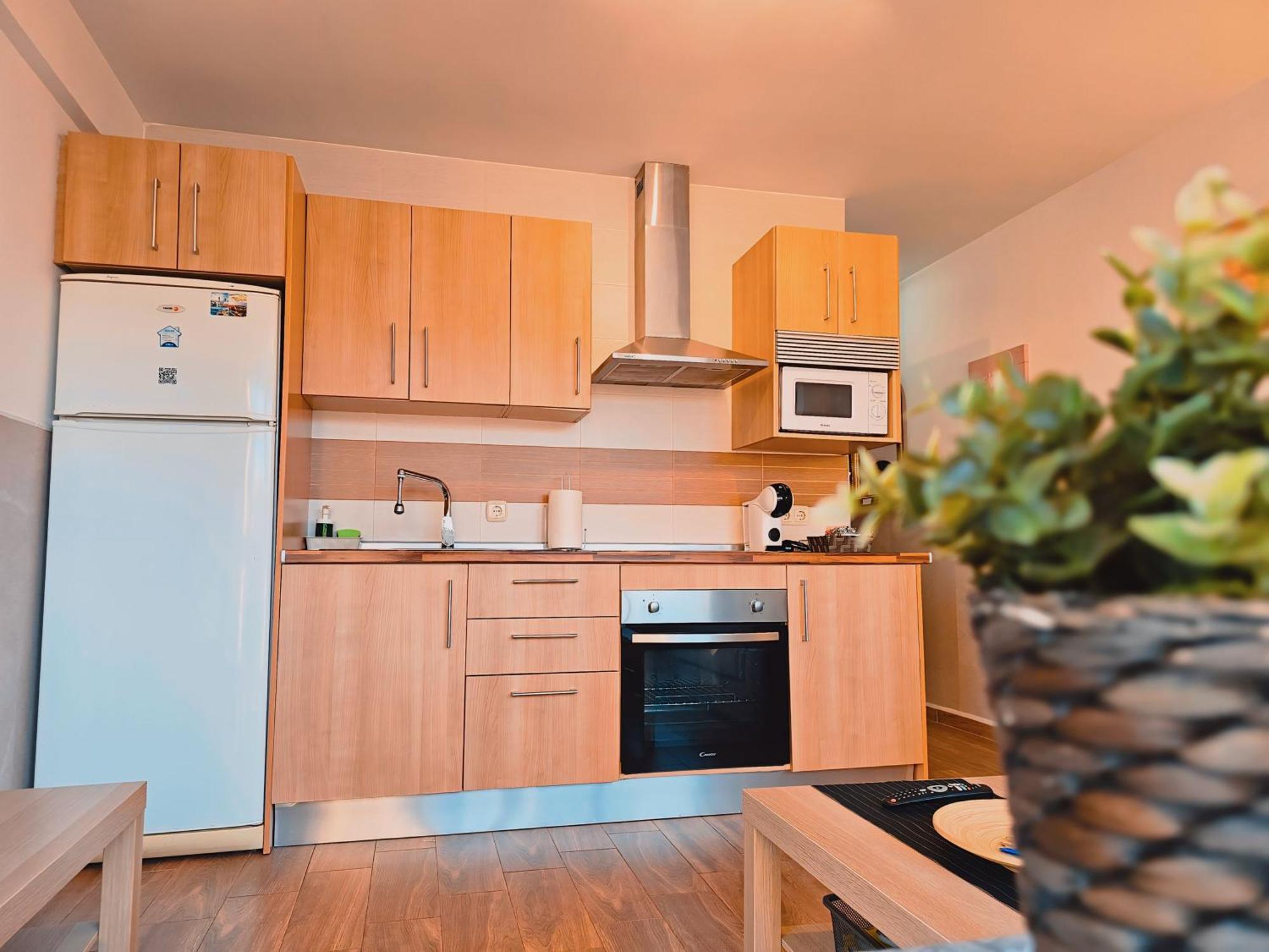 Apartamento Paseo Maritimo De Playamar Torremolinos Luaran gambar